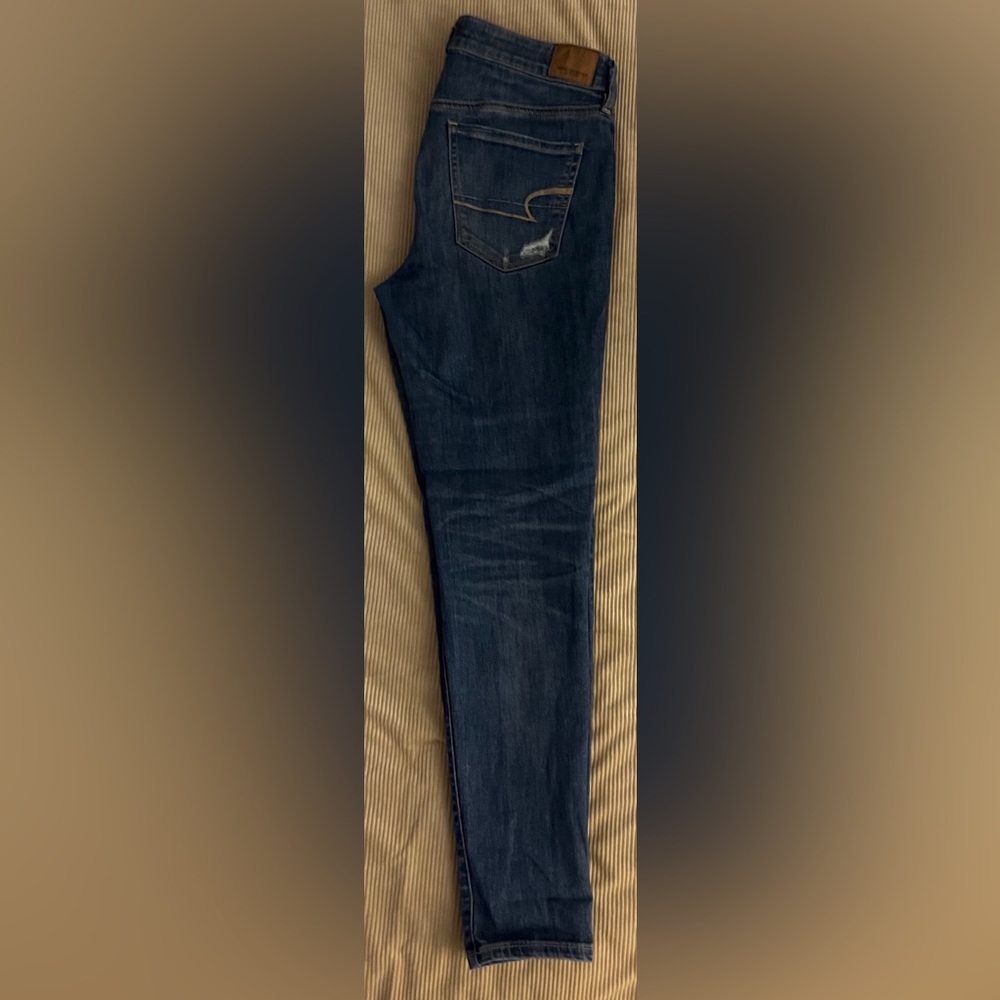 American eagle size 10 US regular ripped skinny jeans